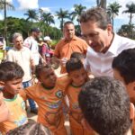 Prefeito Vilela visita GO Cup, maior campeonato infantil de futebol do mundo sediado em Aparecida