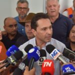 Vilela, vereadores e líderes do Governo de Goiás conferem avanços em obras de infraestrutura, educação e habitação na Vila Romana