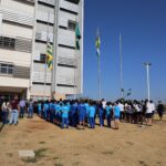 Prefeitura de Aparecida promove ato cívico com participação de alunos e hasteamento das bandeiras